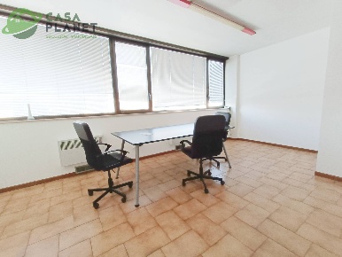 Foto Ufficio in Via Pia, Mogliano Veneto Centro di 50 m² con 1 locali