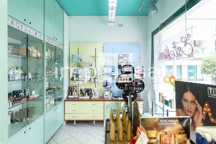 Foto Attività commerciale in Via Correr, Porcia Centro di 110 m² in vendita