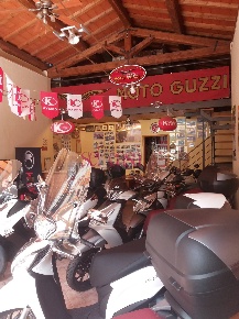Foto Locale commerciale a Grosseto Stazione - Via Roma di 87 m² in vendita