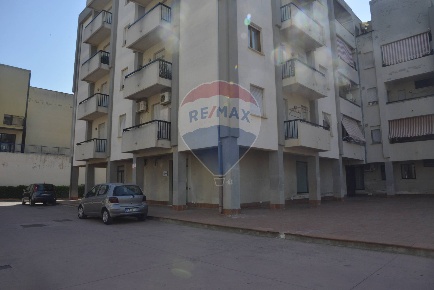 Foto Ufficio in via P.Calamandrei, Vittoria Centro di 163 m² con 7 locali