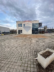 Foto Locale commerciale in Viale delle Industrie, Rovigo Borsea, Santa Rita