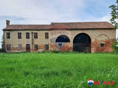 Foto Cessione attività in Via Terrassa, Conselve Centro di 600 m²
