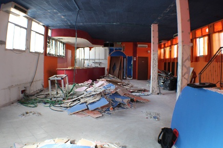 Foto Attività commerciale in Via Francesca Romea, Altopascio di 470 m²