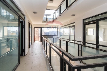 Foto Ufficio in VIA GIUSEPPE GARIBALDI, Lentini di 110 m² con 2 locali