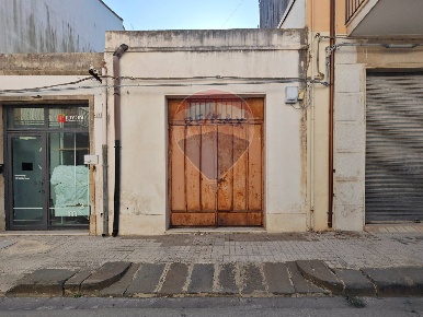 Foto Magazzino in via Palestro, Floridia di 55 m² in vendita