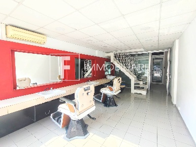 Foto Attività commerciale a Jesolo Lido Centro Ovest di 30 m² con 2 locali