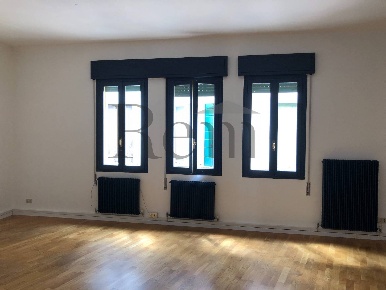 Foto Ufficio in Corso del Popolo, Treviso San Nicolò di 80 m² con 4 locali