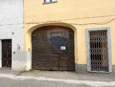 Foto Magazzino in via Mantegazza, Parabiago Ravello, Villastanza, Villapia