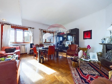 Foto Appartamento in via roma, Campagnano di Roma Centro di 150 m²
