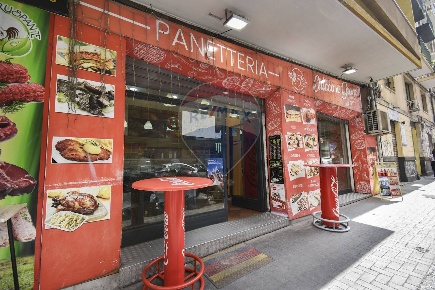 Foto Attività commerciale in via umberto, Catania Libertà - Stazione