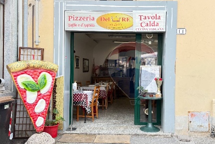 Foto Locale commerciale in Piazza Garibaldi, Empoli San Rocco - Lungarno