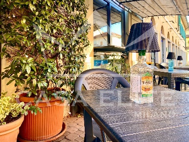 Foto Attività commerciale in Via Vittorio veneto, Vittuone di 180 m²