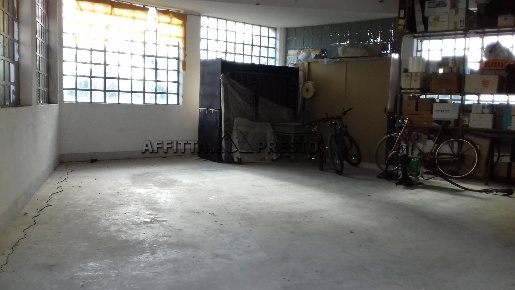 Foto Magazzino in Via Beato Pio IX, Fauglia di 60 m² in affitto
