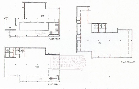 Foto Locale commerciale in via delle Darsene, Viareggio di 1637 m²