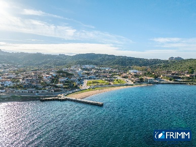 Foto Attività commerciale a Arzachena di 230 m² in vendita