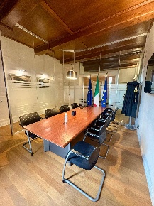 Foto Ufficio in Via dei pini, Monterotondo Centro di 20 m² con 1 locali