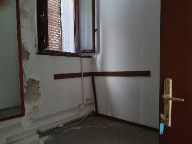 Foto Attività commerciale in via F. Rosselli, Santa Croce sull'Arno Centro
