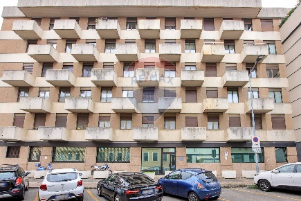Foto Ufficio a Bergamo Stazione di 700 m² in vendita