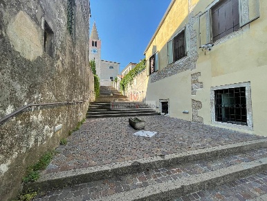 Foto Negozio in VIA IV NOVEMBRE, Orgiano Centro di 66 m² con 4 locali