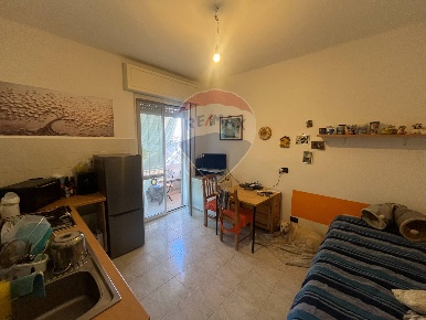 Foto Appartamento in Via Ferrini, Pavia Crosione di 52 m² con 2 locali