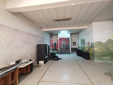 Foto Locale commerciale in Via Piermarini, Benevento Sala, Mellusi