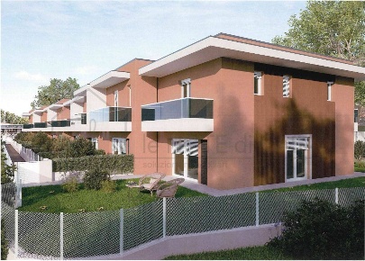 Foto Villa a schiera in Viale Guglielmo Marconi, Cesena di 209 m²