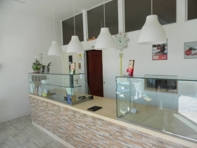 Foto Attività commerciale in SS Adriatica, Grottammare Centro di 65 m²