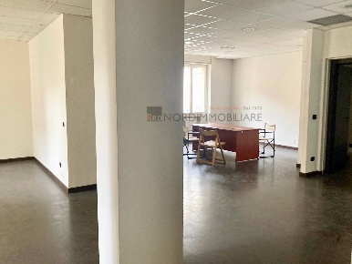 Foto Ufficio in Via Bruni, Brescia Solferino - Diaz di 136 m² con 2 locali