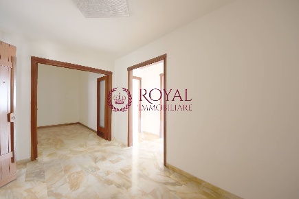 Foto Ufficio in Piazza Attias, Livorno Attias - Marconi di 110 m²