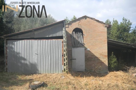 Foto Magazzino in Localita' Gorgognano, Certaldo di 76 m² in vendita