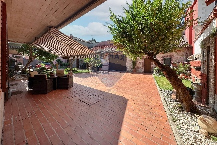 Foto Case semi ndipendenti a Arzago d'Adda Centro di 186 m² con 4 locali
