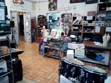 Foto Attività commerciale in Via ugo la malfa, Collesalvetti Stagno
