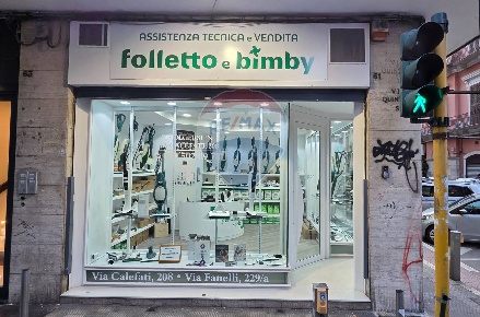 Foto Attività commerciale in Via Calefati, Bari Murat di 55 m² in vendita