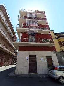 Foto Negozio in Via Circumvallazione 250- angolo via F.lli Bandiera,