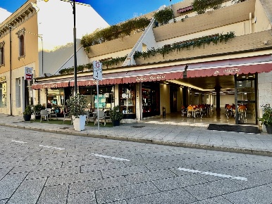 Foto Bar in CORSO UMBERTO, Olbia Centro Storico di 100 m² con 1 locali