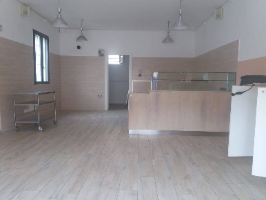 Foto Attività commerciale in via calcesana, San Giuliano Terme di 67 m²
