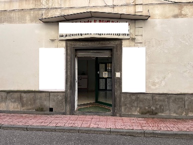 Foto Locale commerciale a Pompei di 35 m² con 3 locali in vendita