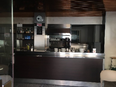 Foto Attività commerciale in piazza guerrazzi, Pisa San Martino di 100 m²