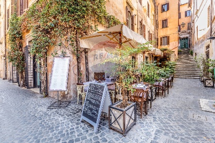 Foto Attività commerciale in Via Dei Coronari, Roma Piazza Navona di 190 m²