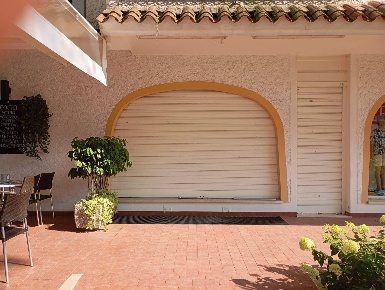 Foto Attività commerciale in VIA ALTINATE, Jesolo Lido Est di 45 m²