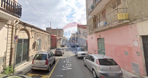 Foto Negozio in Via Licciardi, Catania Picanello di 75 m² con 3 locali