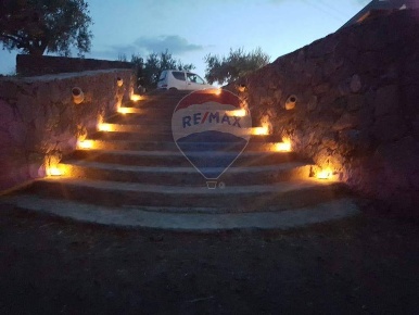 Foto Agriturismo in contrada dagala, Adrano di 14000 m² in vendita