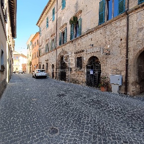 Foto Locale commerciale in Via di Porta Tarquinia, Tarquinia Centro Storico