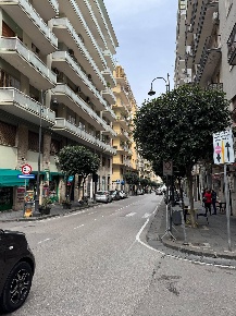Foto Attività commerciale in VIA BARBARULO, Nocera Inferiore di 70 m²