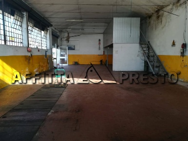 Foto Attività commerciale a Livorno di 350 m² con 3 locali in affitto