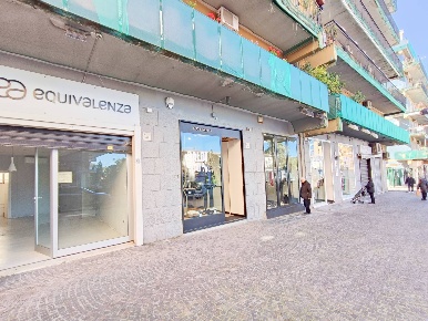 Foto Locale commerciale a San Giorgio a Cremano di 110 m² con 2 locali