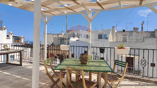 Foto Casa indipendente in Via Marco Pacuvio, Ostuni di 118 m² con 4 locali