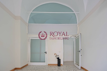 Foto Ufficio in Via Eugenio Sansoni, Livorno di 152 m² con 6 locali
