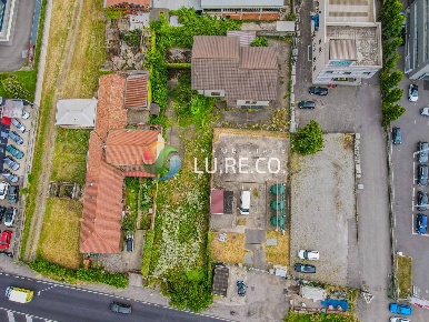 Foto Negozio in sp 13, Concorezzo Centro di 609 m² con 14 locali in vendita