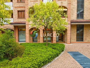 Foto Negozio in BRUNO SALVADORI, Lissone Centro Storico di 140 m²